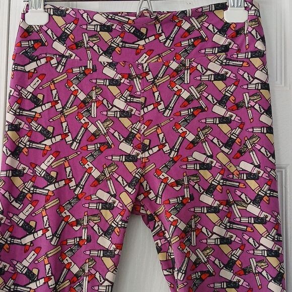 Lularoe  lipstick cosmetology buttery soft purple leggings Sz One Size - Picture 4 of 6